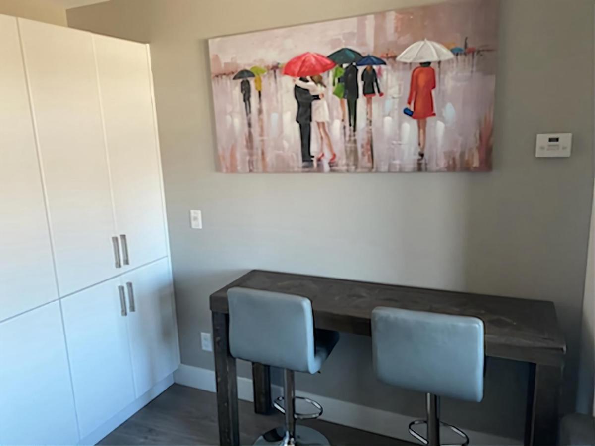 Cozy Studio Suite, 15Min Walk To Downtown Kelowna Exterior foto